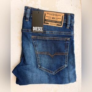 Diesel Men’s Dark Blue Slim Jeans(brand new)